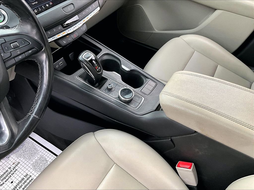 Used 2019 Cadillac XT4 Luxury w/ Trailering Package image 13