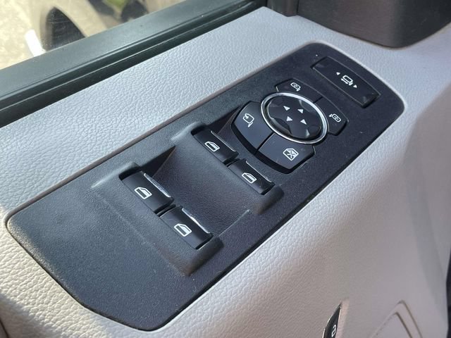 Used 2019 Ford F250 XLT w/ XLT Premium Package AWD/4WD image 14