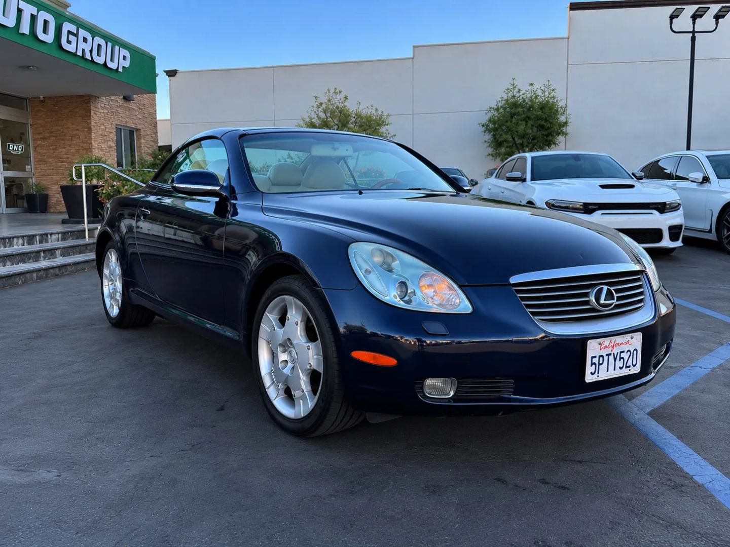 Used 2005 Lexus SC 430 Convertible w/ Preferred Accessory Pkg RWD image 2