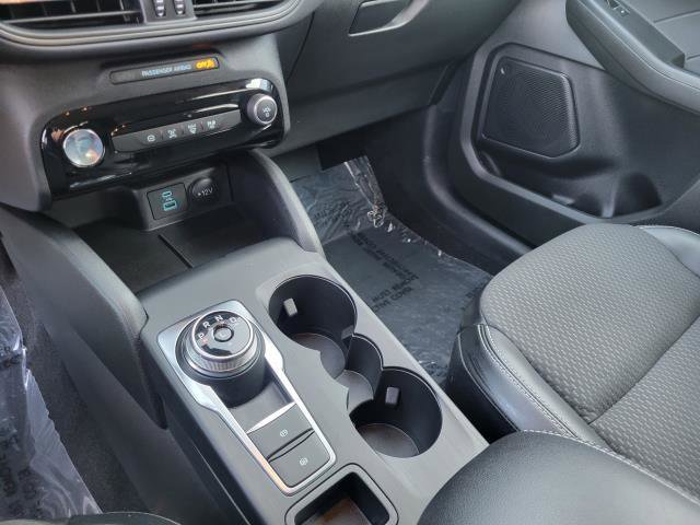 Used 2023 Ford Escape SE image 29