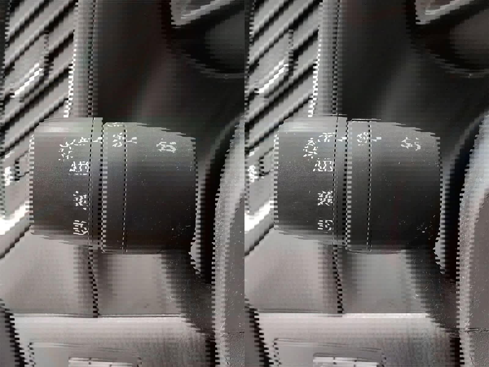 Used 2016 MAZDA MAZDA3 i Touring w/ Popular Equipment Package image 29