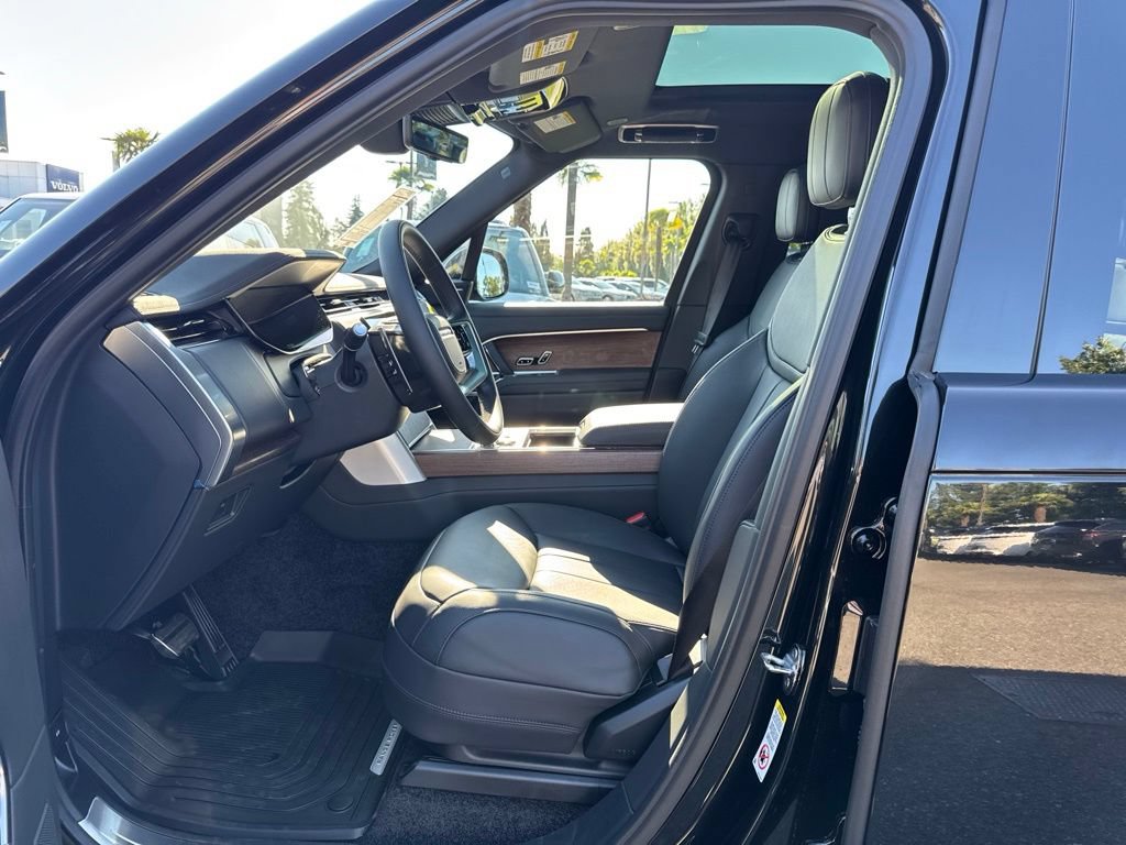 New 2026 Land Rover Range Rover Long Wheelbase SE AWD/4WD image 4