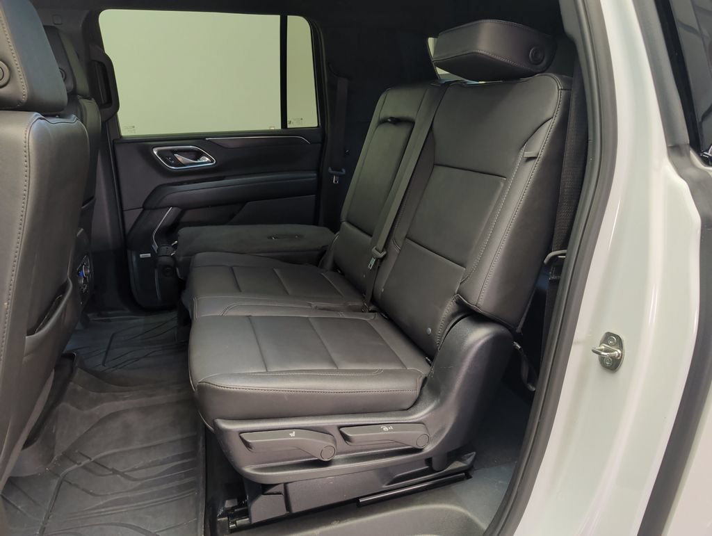 Used 2024 Chevrolet Suburban Z71 w/ Luxury Package AWD/4WD image 26