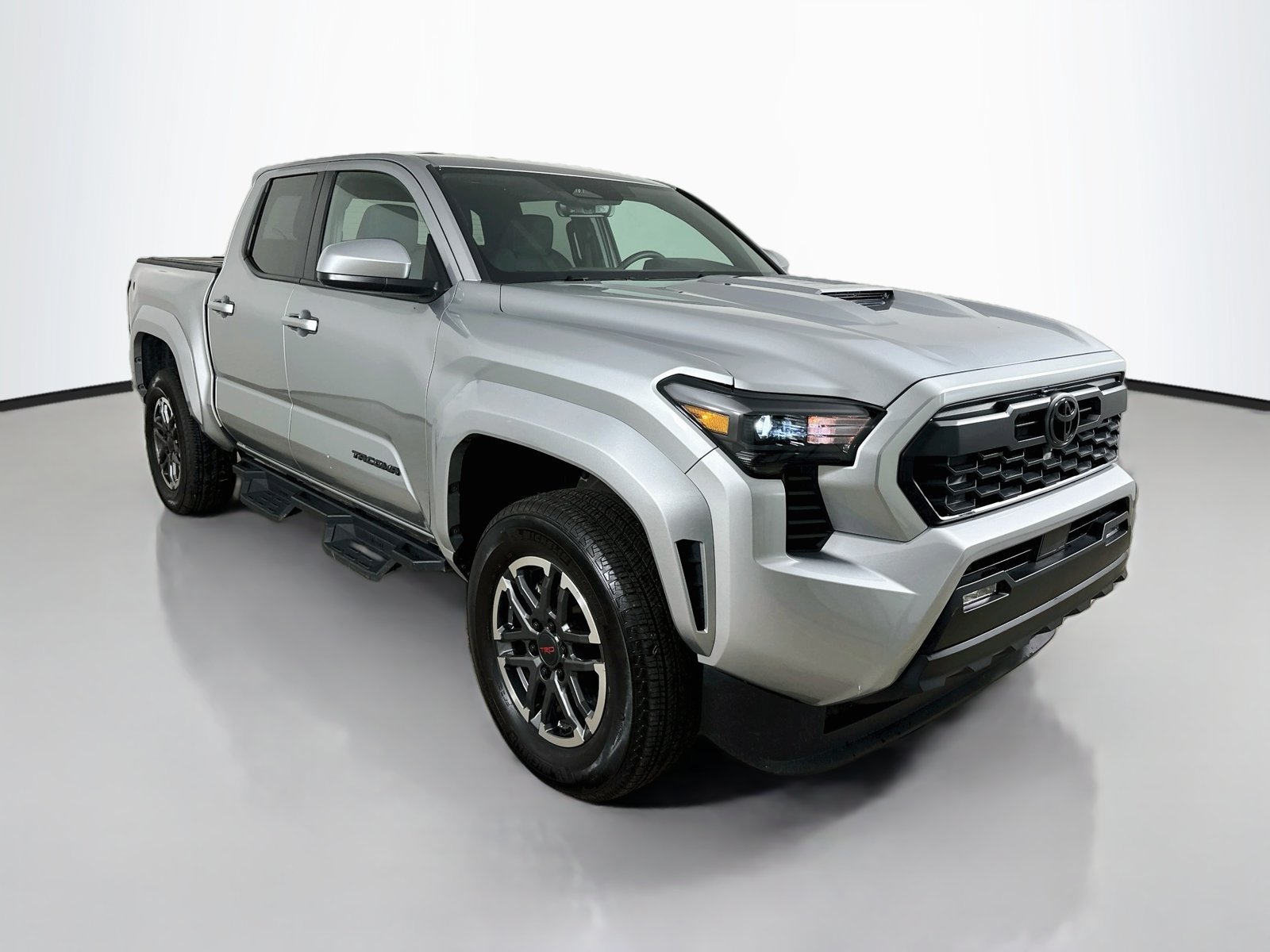 Used 2026 Toyota Tacoma TRD Sport AWD/4WD image 3