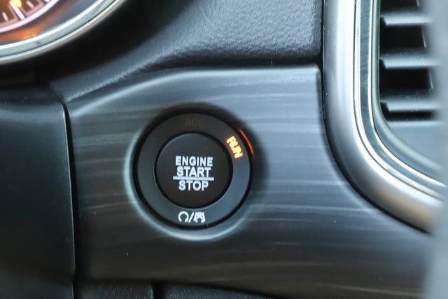 Used 2021 Jeep Grand Cherokee Laredo image 33