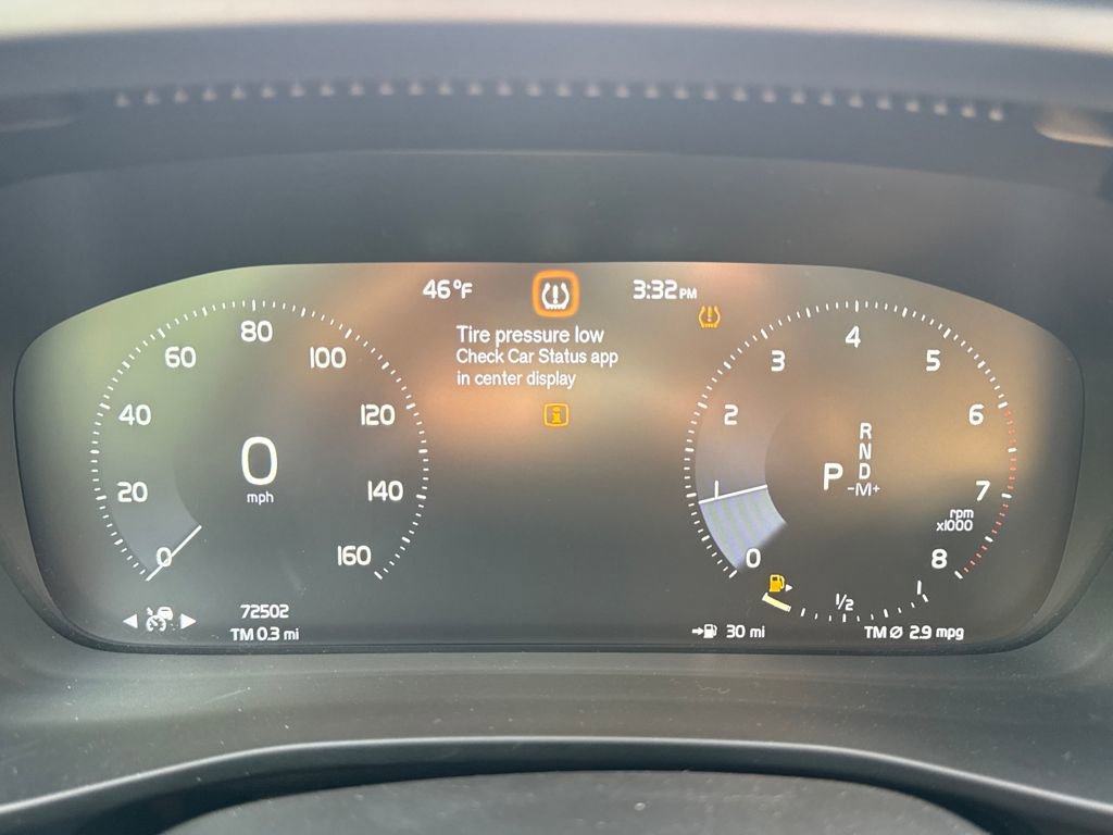 Used 2019 Volvo XC40 T5 Momentum image 19