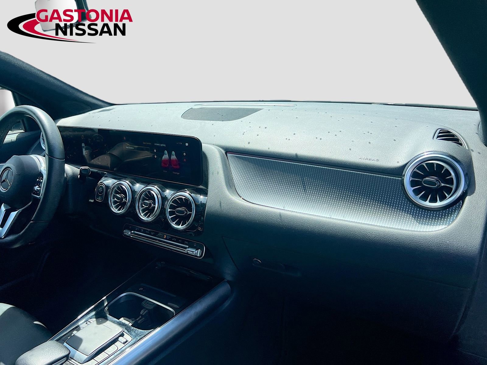 Used 2023 Mercedes-Benz GLA 250 w/ Premium Package image 39