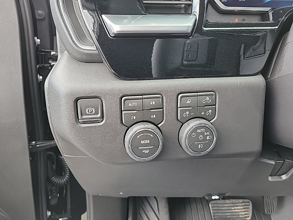 New 2026 Chevrolet Silverado 1500 LT Trail Boss w/ LT Trail Boss Premium Package AWD/4WD image 11