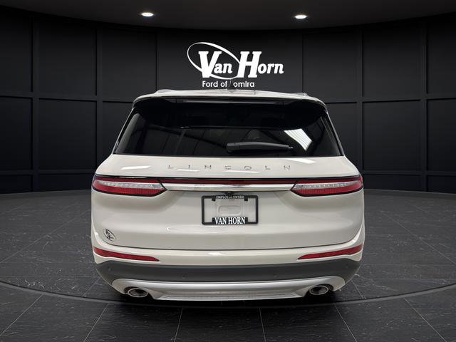 Used 2024 Lincoln Corsair Reserve image 4