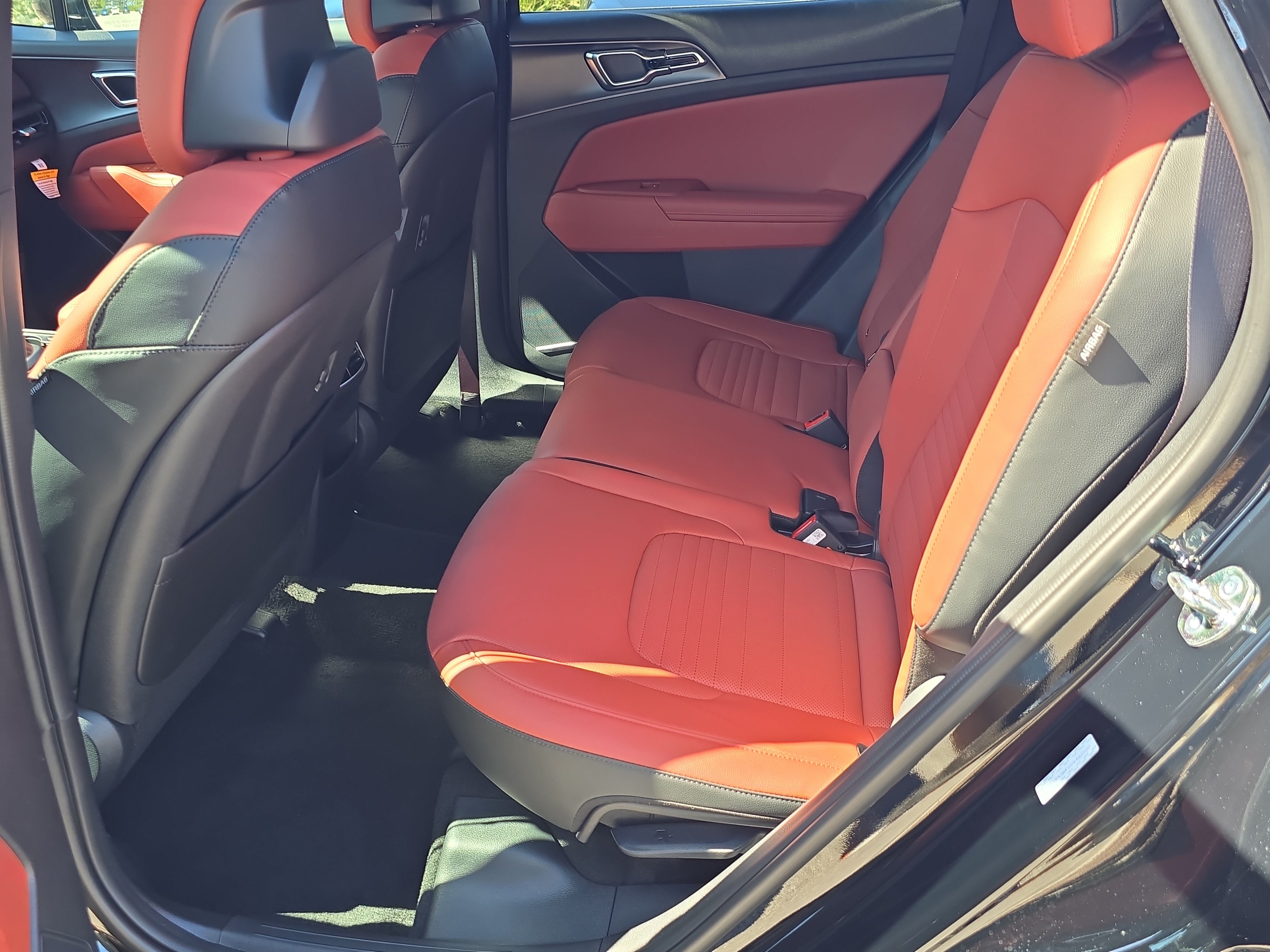 New 2027 Kia Sportage SX FWD image 17