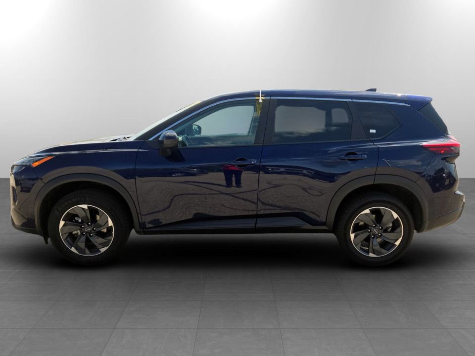 Used 2024 Nissan Rogue SV FWD image 10