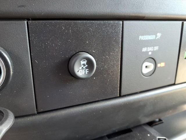 New 2025 Chevrolet Express 3500 w/ Power Convenience Package image 36