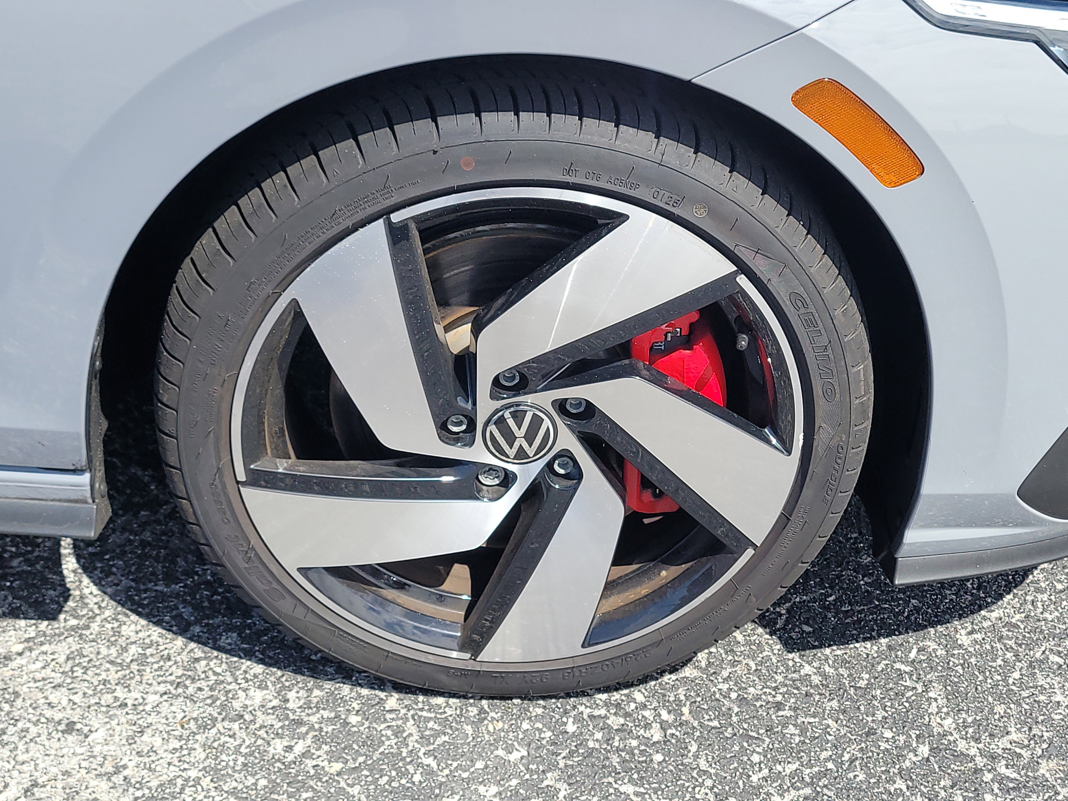 Used 2024 Volkswagen GTI S image 10