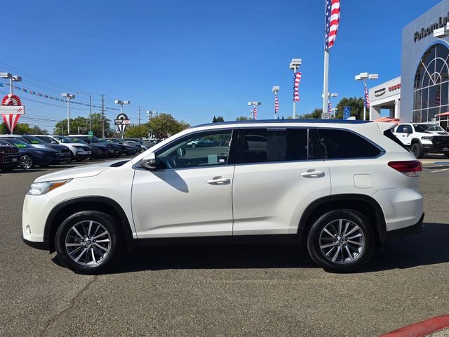 Used 2019 Toyota Highlander XLE AWD/4WD image 8