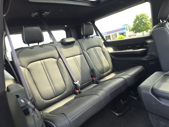 Used 2025 Jeep Grand Wagoneer L Series II Obsidian w/ Quick Order Packagew 28T AWD/4WD image 64