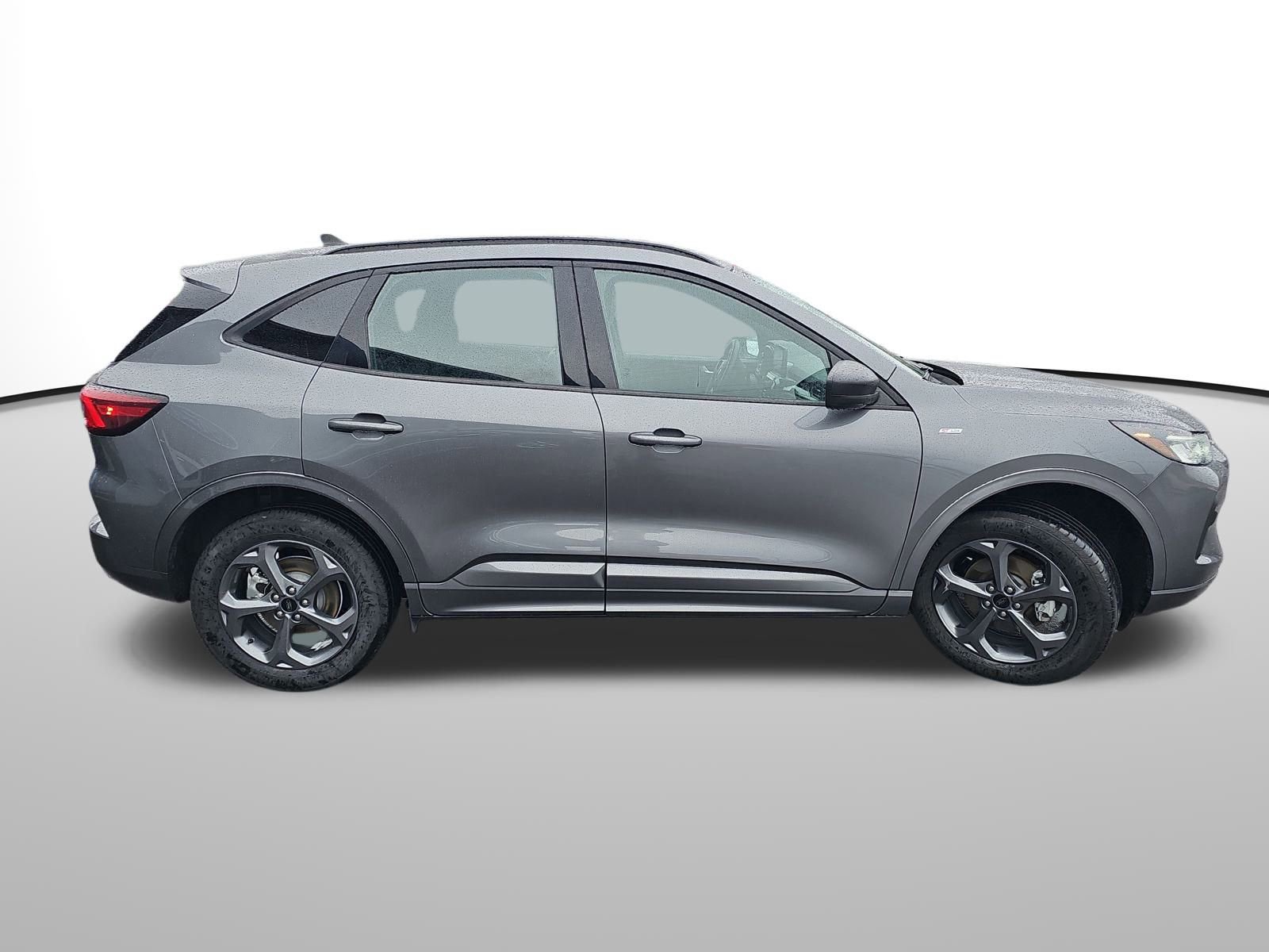 Used 2024 Ford Escape ST-Line image 7