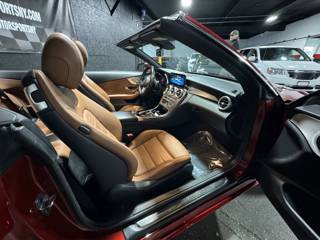Used 2019 Mercedes-Benz C 300 4MATIC Cabriolet image 13