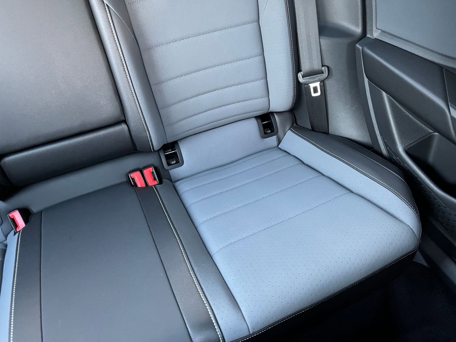 Used 2025 Volkswagen Jetta SE image 39