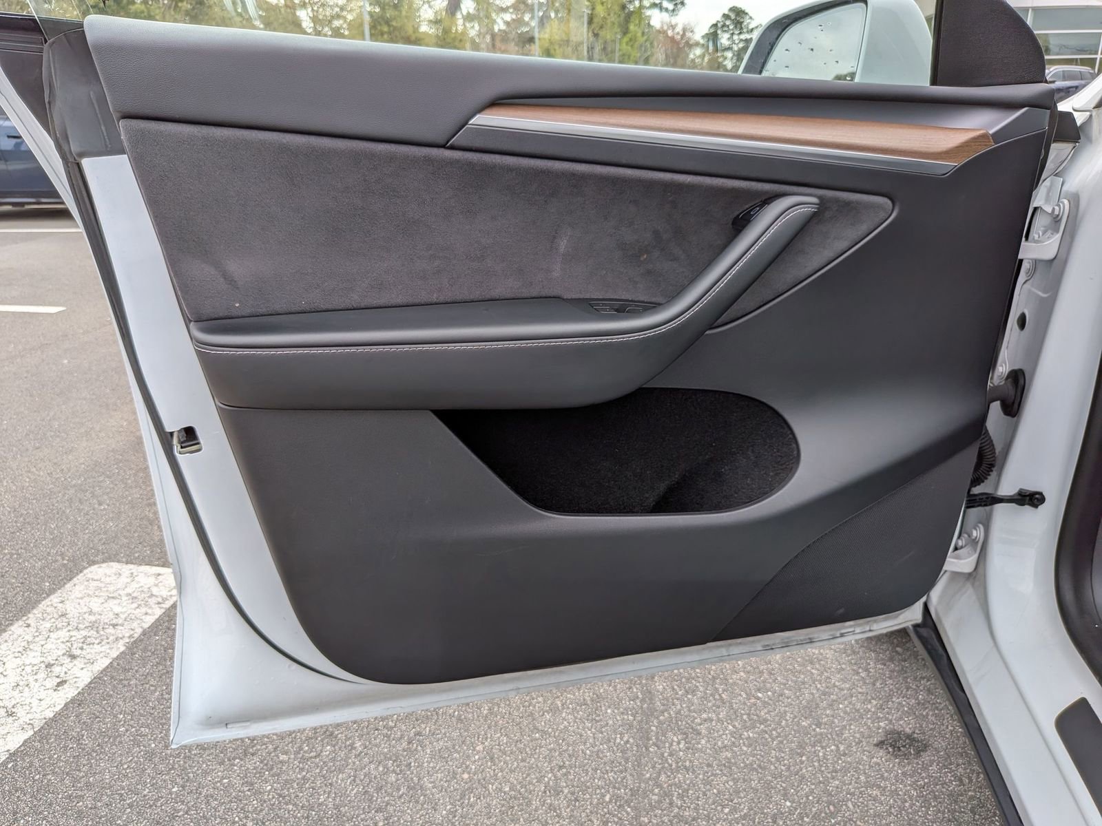 Used 2023 Tesla Model Y Long Range image 12