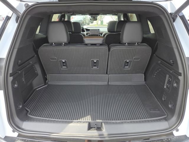 New 2026 GMC Acadia Denali Ultimate w/ LPO, Floor Liner Package image 28