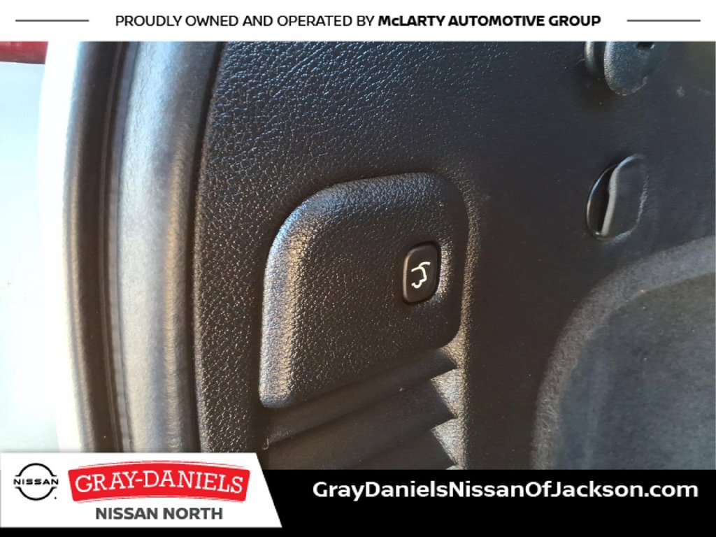 Used 2019 Jeep Grand Cherokee Limited w/ Luxury Group II AWD/4WD image 9
