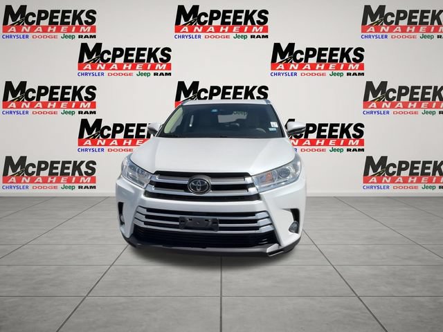 Used 2018 Toyota Highlander XLE FWD image 3