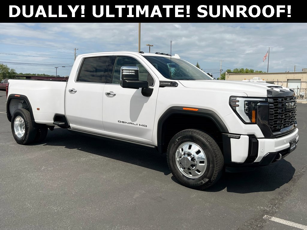 Used 2024 GMC Sierra 3500 Denali Ultimate image 1