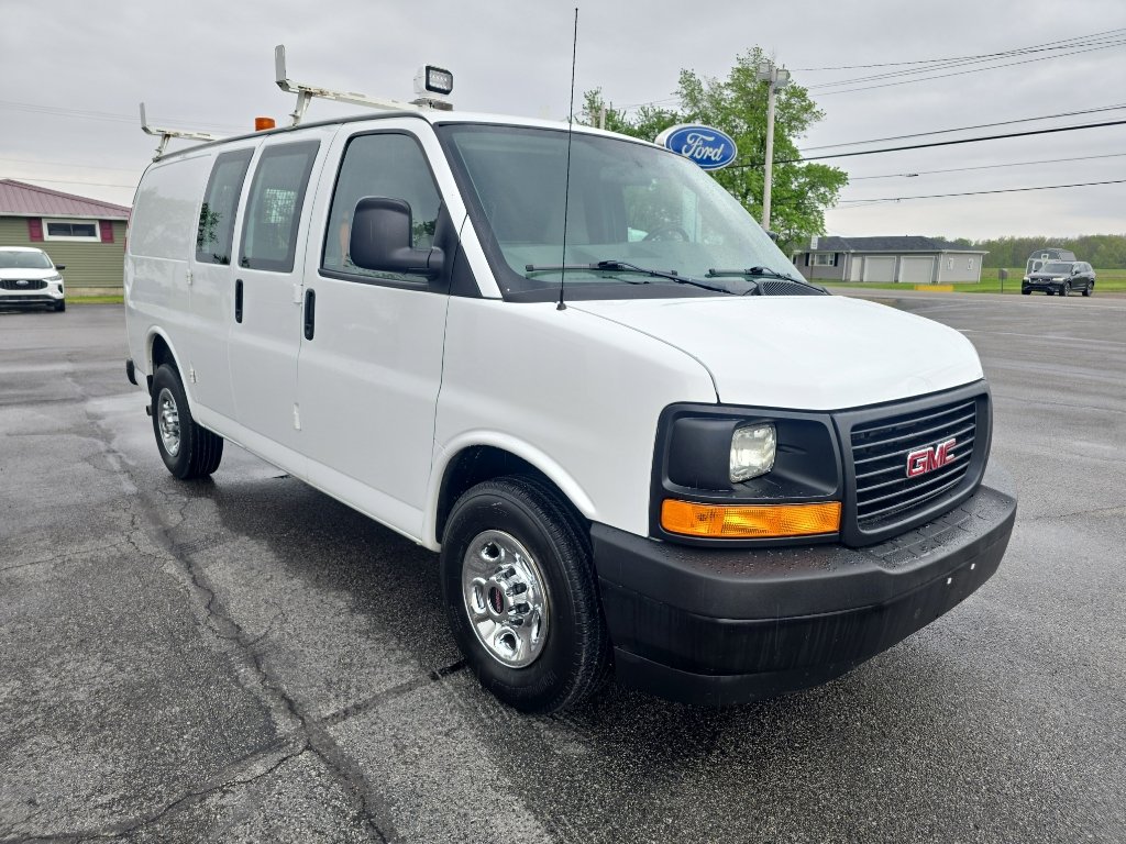 Used 2017 GMC Savana 2500 w/ All Terrain Package RWD image 4