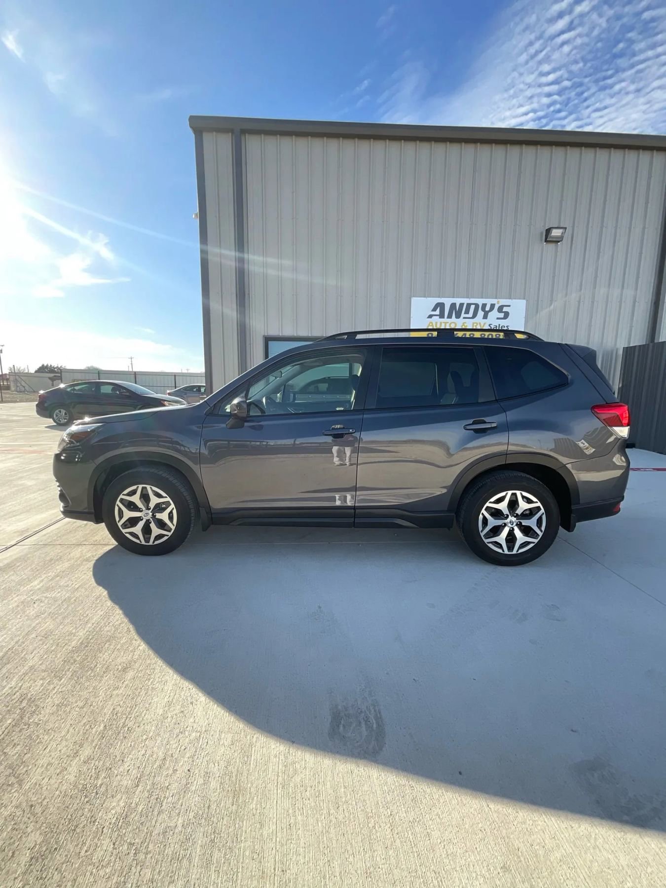 Used 2023 Subaru Forester Premium image 6