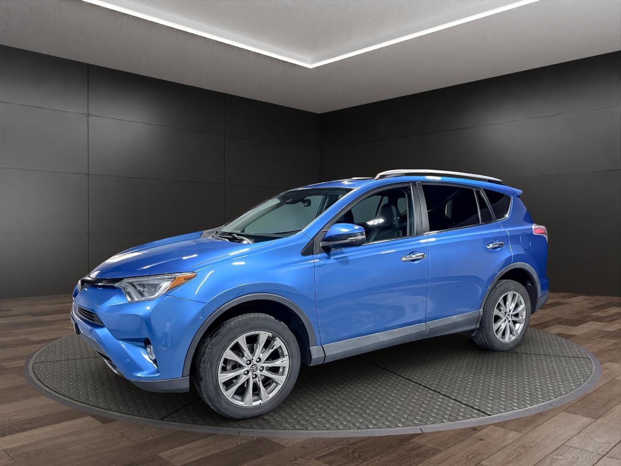 Used 2017 Toyota RAV4 Limited image 4