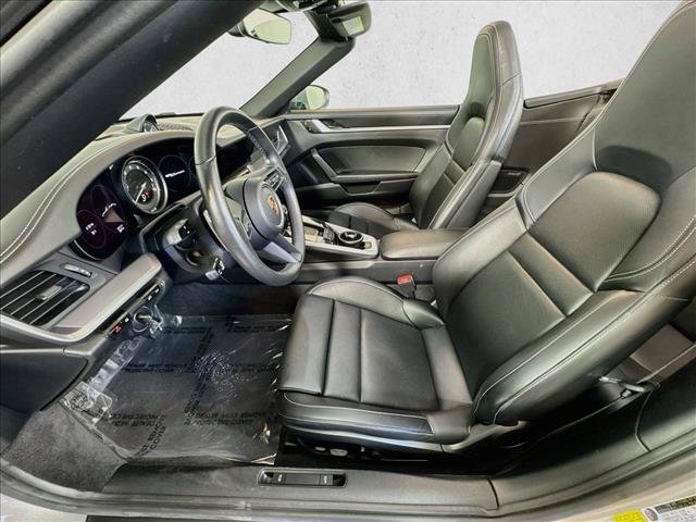 Used 2020 Porsche 911 Carrera RWD image 5