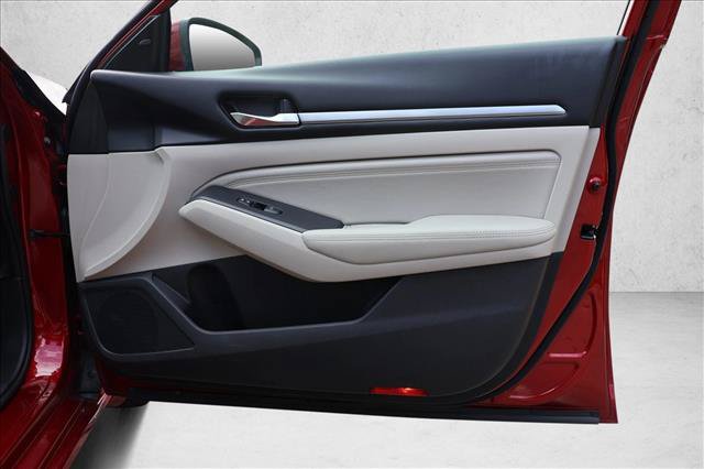 Used 2019 Nissan Altima 2.5 SL FWD image 30