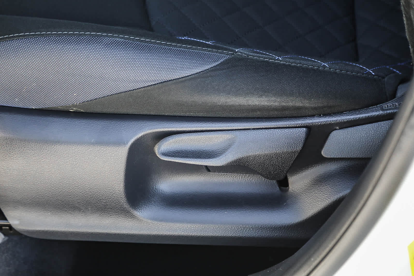 Certified 2020 Toyota C-HR XLE FWD image 20