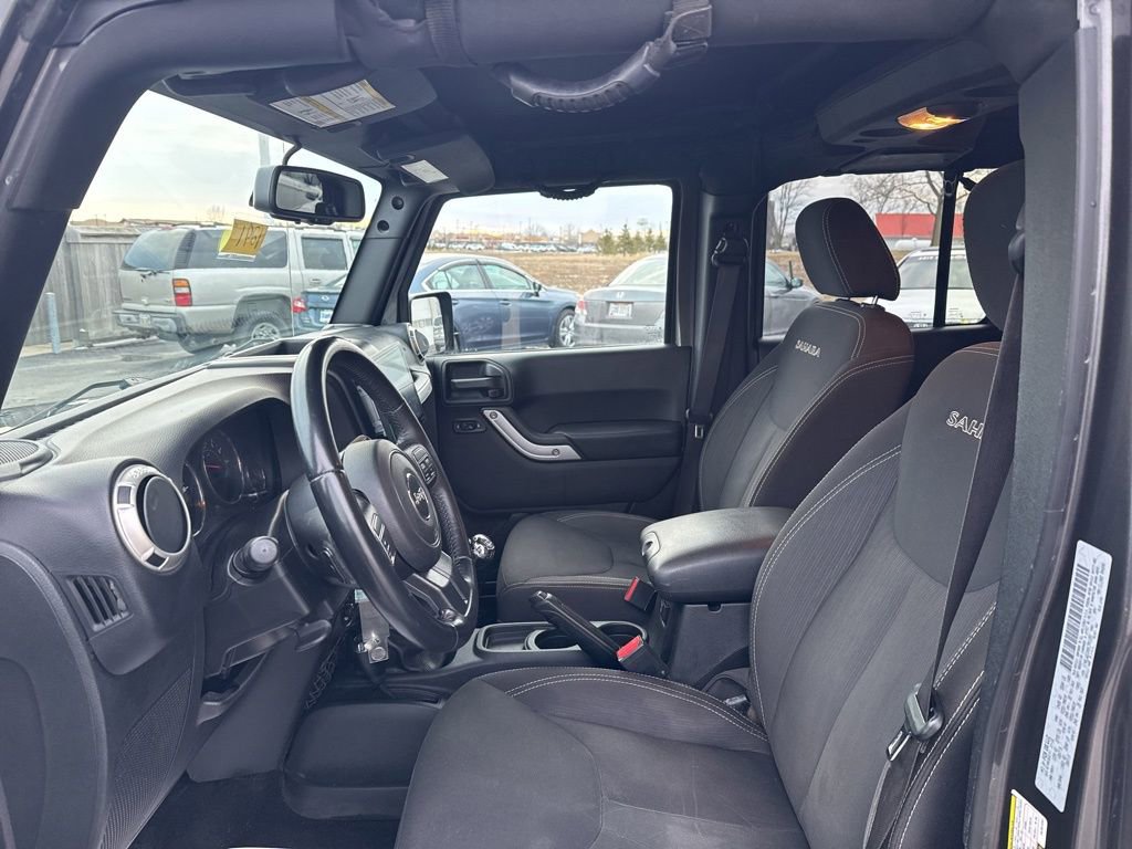 Used 2017 Jeep Wrangler Unlimited Sahara image 24