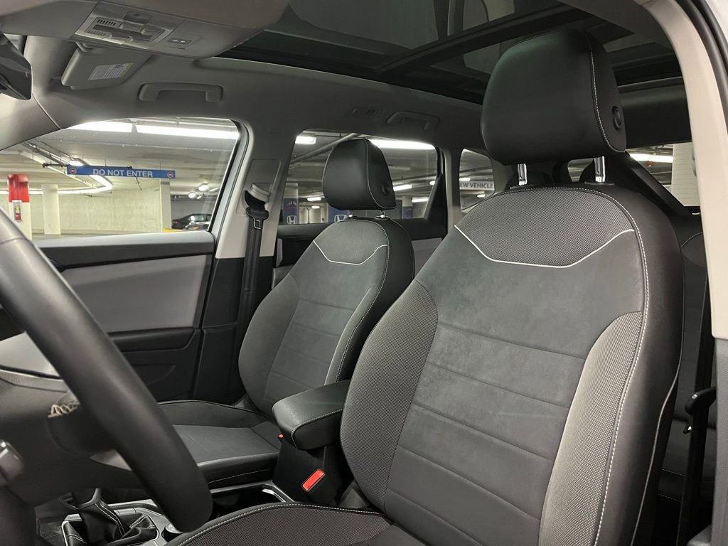 Used 2023 Volkswagen Taos SE image 19