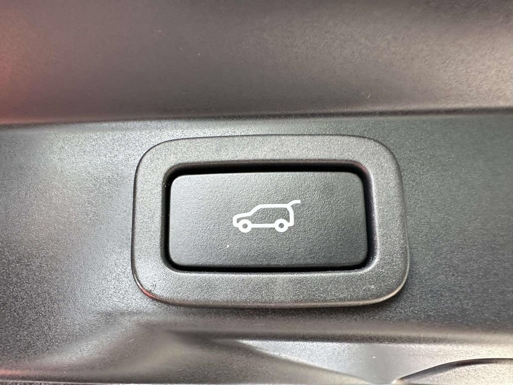 Used 2021 Land Rover Range Rover Sport HST AWD/4WD image 11