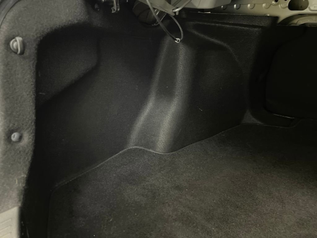 Used 2020 Toyota Corolla L image 25