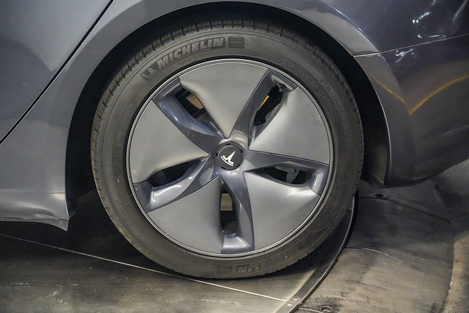 Used 2023 Tesla Model 3 Standard Range RWD image 10