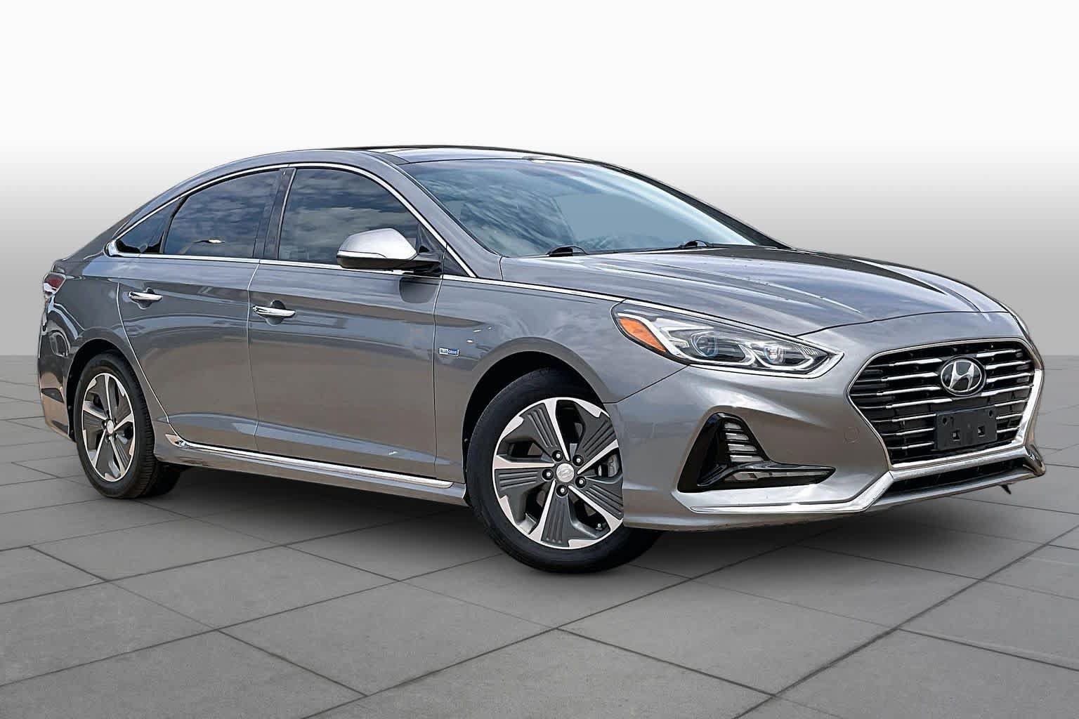 Used 2018 Hyundai Sonata Limited FWD image 3