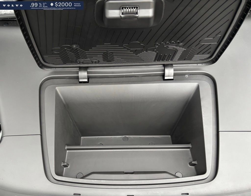 New 2026 Volvo EX30 Plus w/ Climate Package image 18