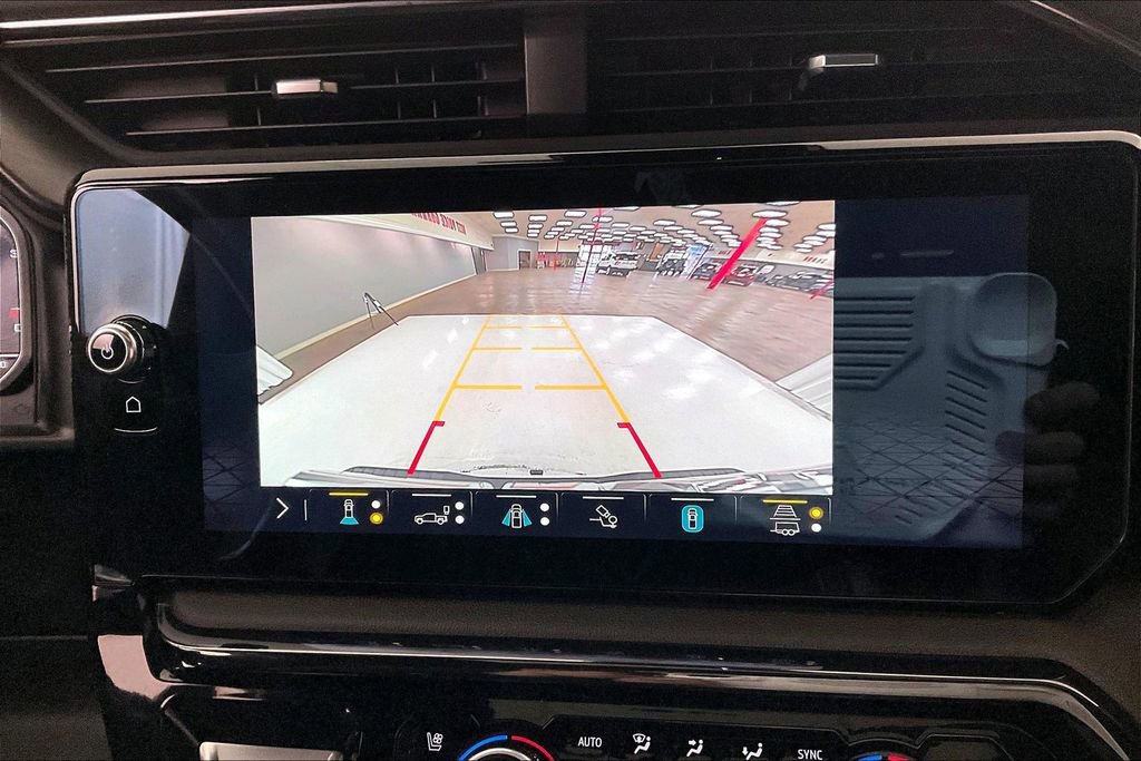 Used 2023 GMC Sierra 1500 AT4 w/ AT4 Premium Package image 15