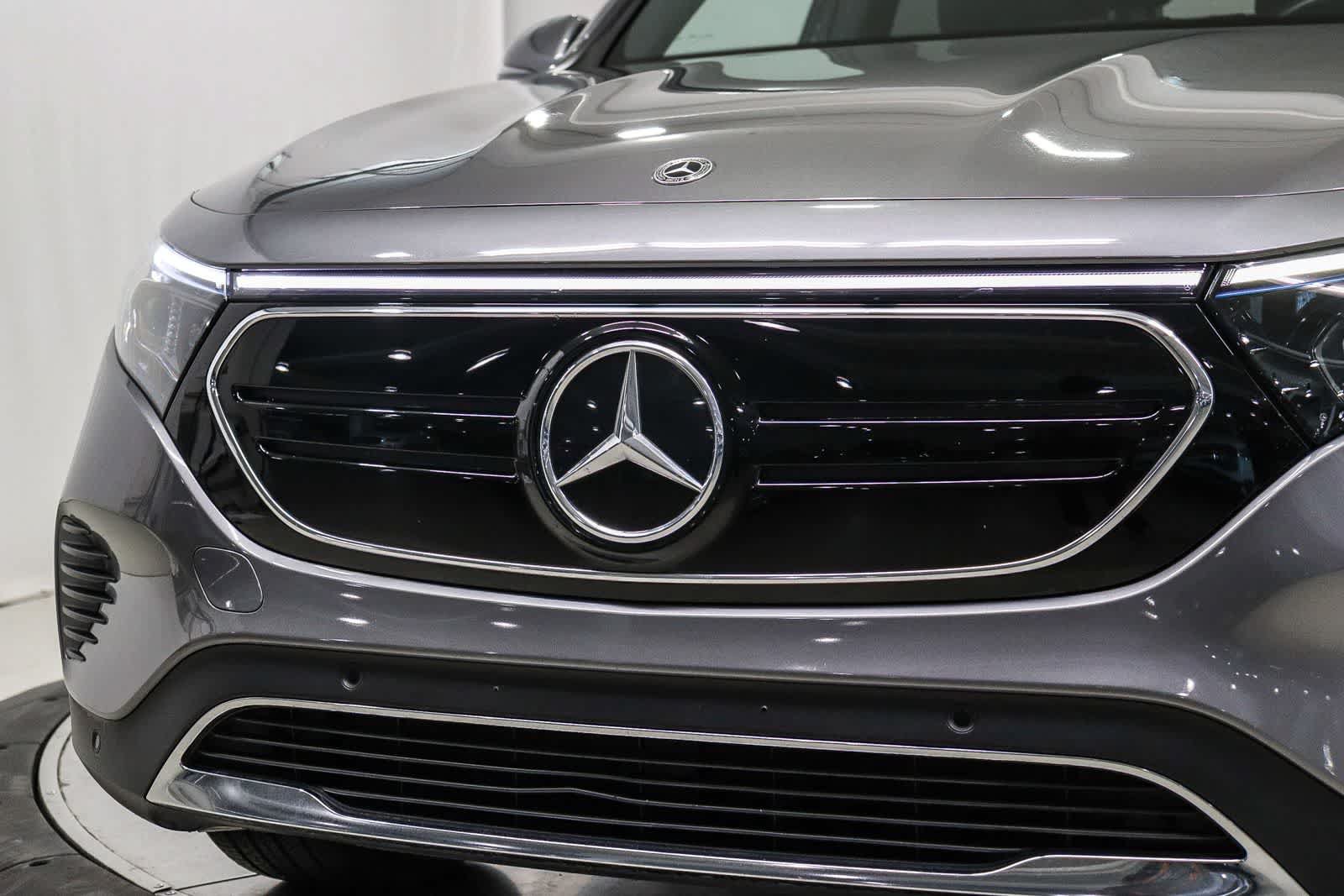 Used 2023 Mercedes-Benz EQB 300 4MATIC image 8
