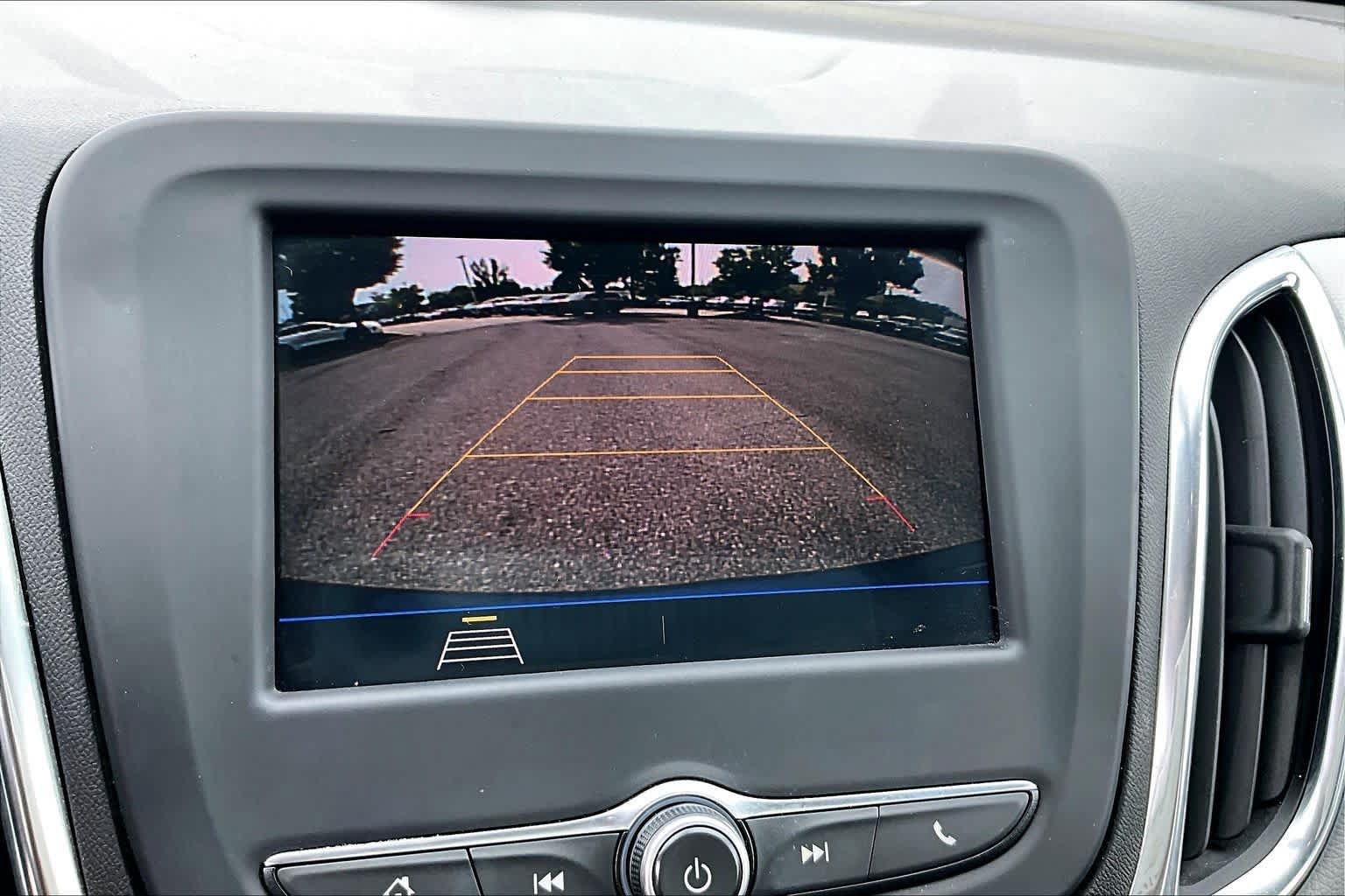Used 2020 Chevrolet Equinox LT AWD/4WD image 26