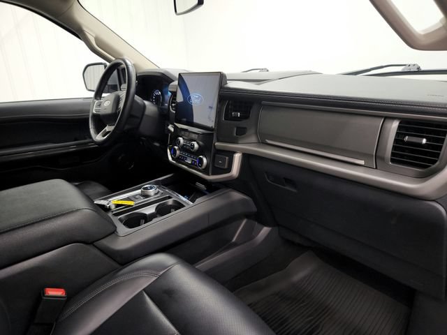 Used 2024 Ford Expedition XLT RWD image 24