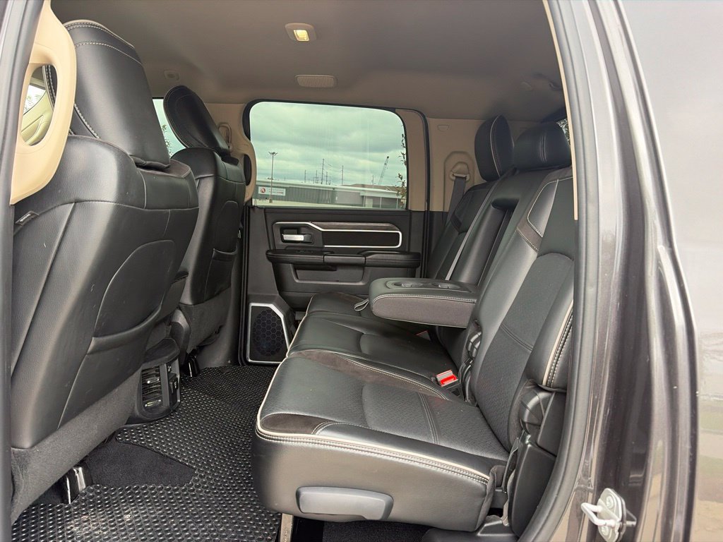 Used 2020 RAM 2500 Laramie w/ Cold Weather Group AWD/4WD image 40