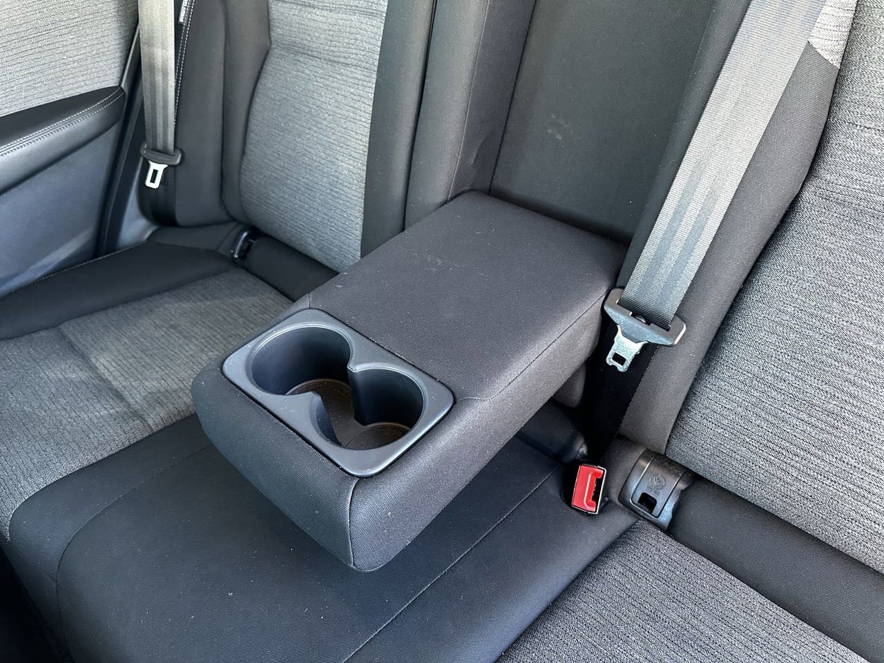 Used 2023 Nissan Rogue SV image 23