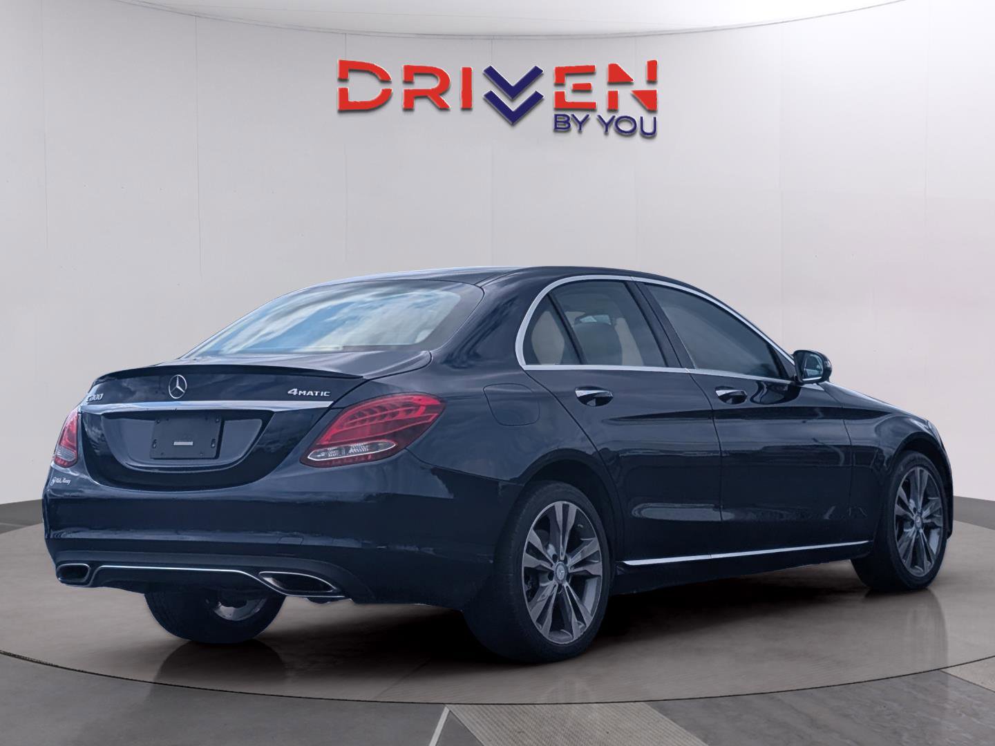 Used 2017 Mercedes-Benz C 300 4MATIC Sedan image 5