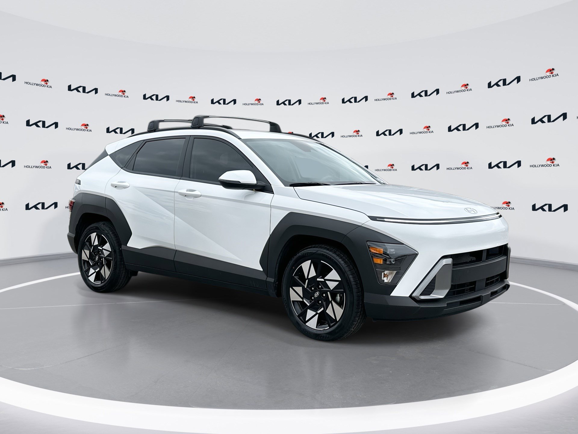 Used 2025 Hyundai Kona SEL image 1
