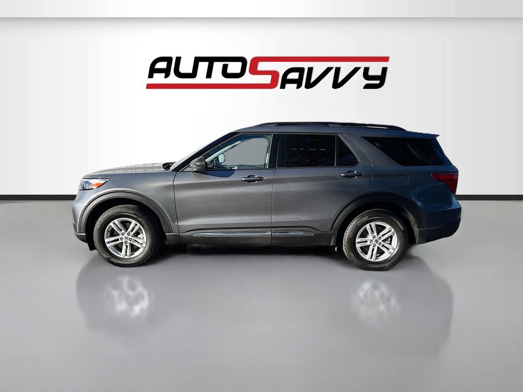 Used 2024 Ford Explorer XLT w/ Equipment Group 202A image 4