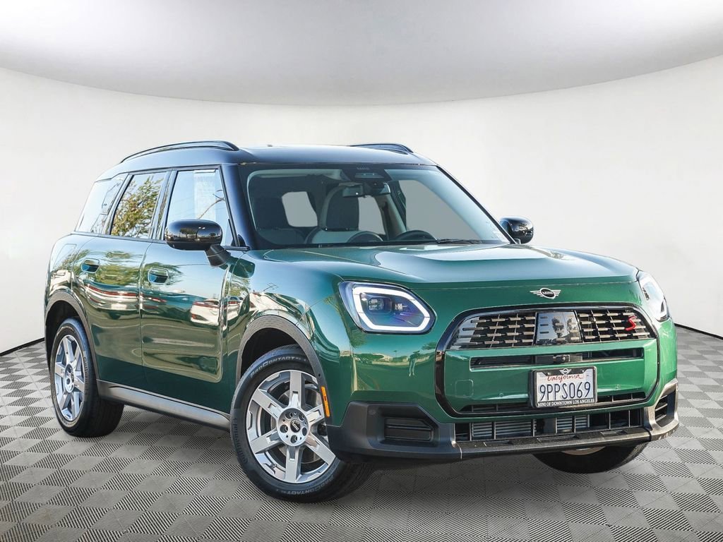 Used 2025 MINI Cooper Countryman S w/ Comfort Package Max image 1